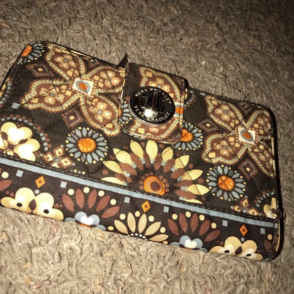 Vera Bradley Handbags - 🌺Vera🌷Bradley 🌸Brown💐Flowery 🌻Wallet💐